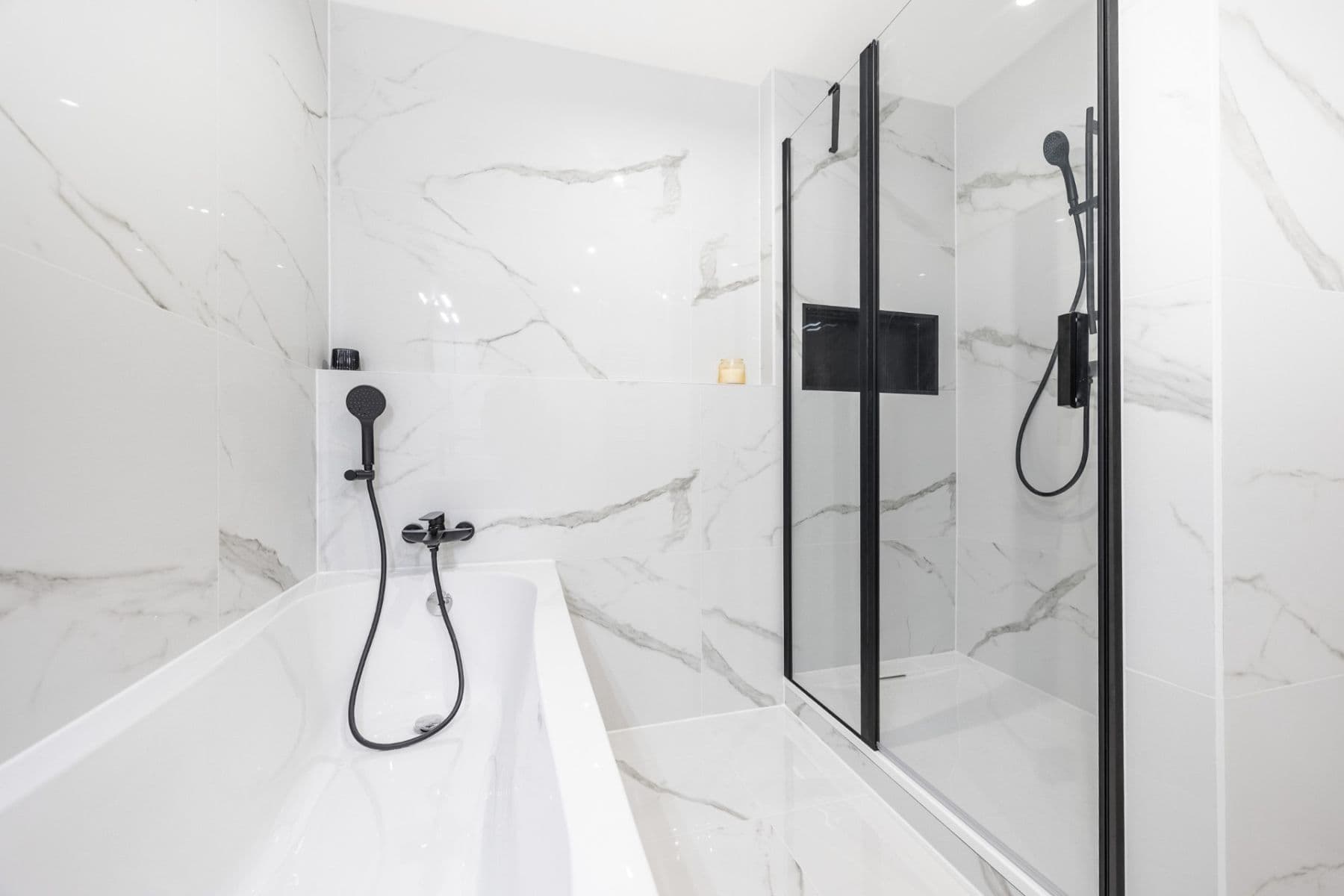 Predaj bytu 3-izbový 100 m², Jeřabinová, Praha, Praha Predaj bytu 3-izbový 100 m², Jeřabinová, Praha, Praha