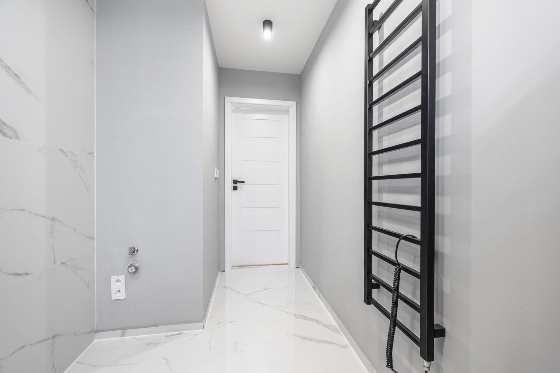 Predaj bytu 3-izbový 100 m², Jeřabinová, Praha, Praha Predaj bytu 3-izbový 100 m², Jeřabinová, Praha, Praha