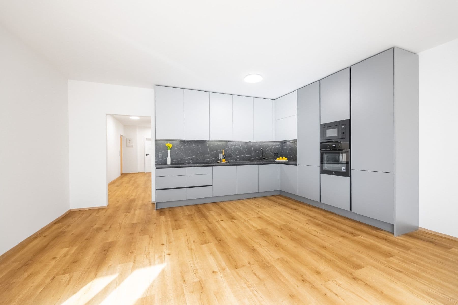 Predaj bytu 3-izbový 100 m², Jeřabinová, Praha, Praha Predaj bytu 3-izbový 100 m², Jeřabinová, Praha, Praha