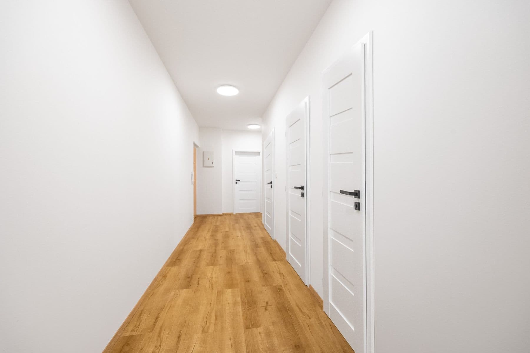 Predaj bytu 3-izbový 100 m², Jeřabinová, Praha, Praha Predaj bytu 3-izbový 100 m², Jeřabinová, Praha, Praha