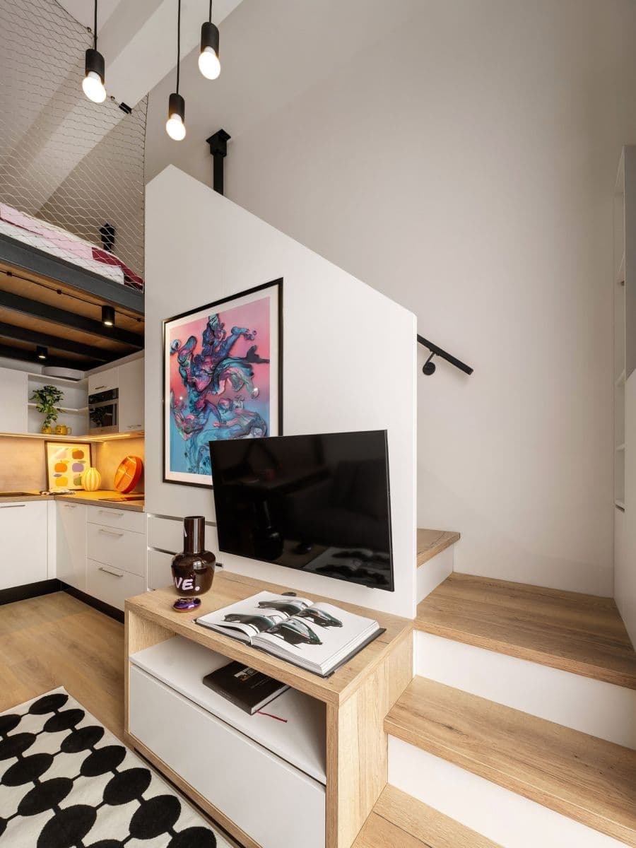 Prenájom bytu 1-izbový 34 m², Poděbradská, Praha, Praha Prenájom bytu 1-izbový 34 m², Poděbradská, Praha, Praha