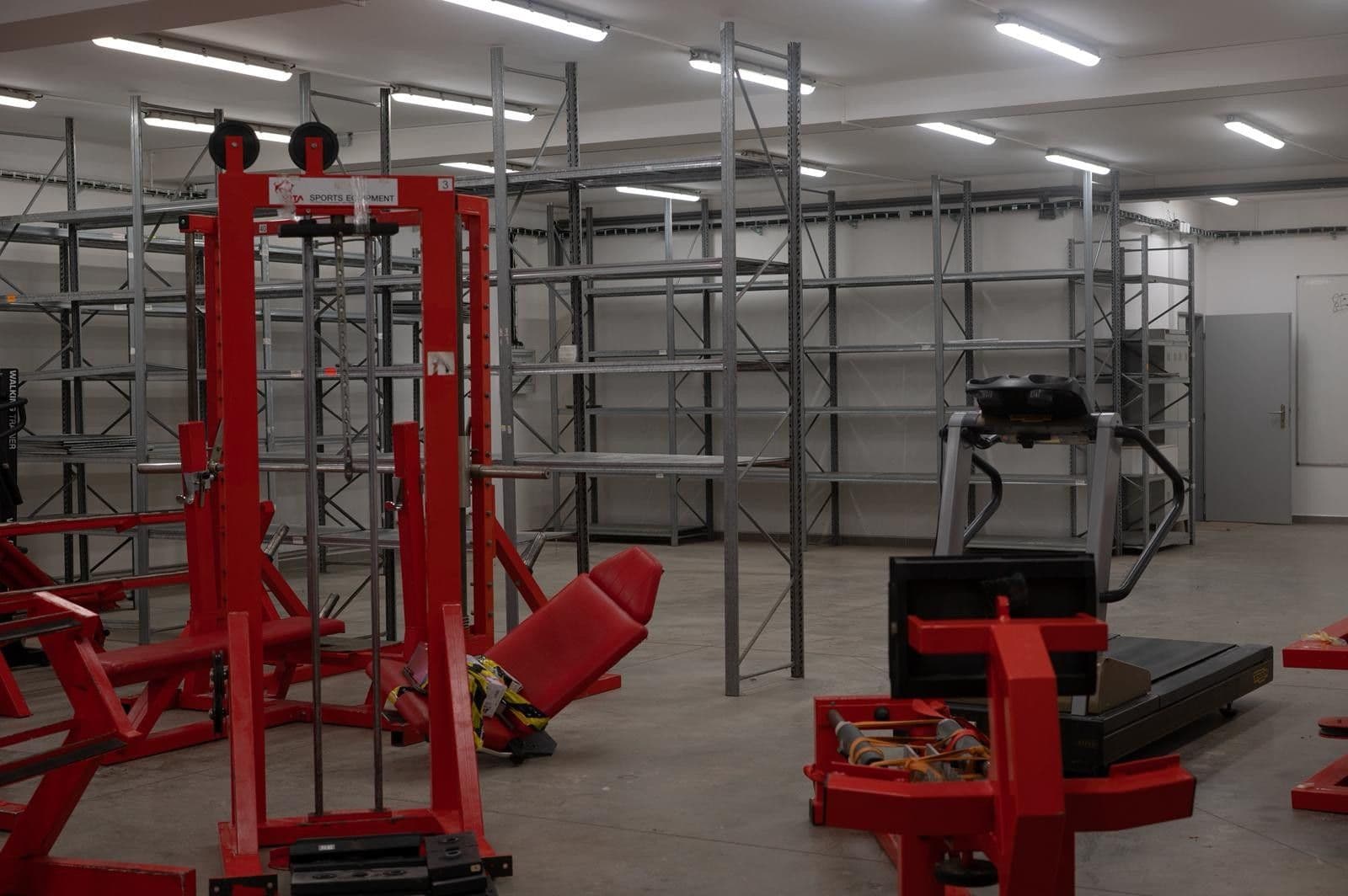 Prenájom nebytového priestoru 328 m², Albrechtice, Pardubický kraj Prenájom nebytového priestoru 328 m², Albrechtice, Pardubický kraj