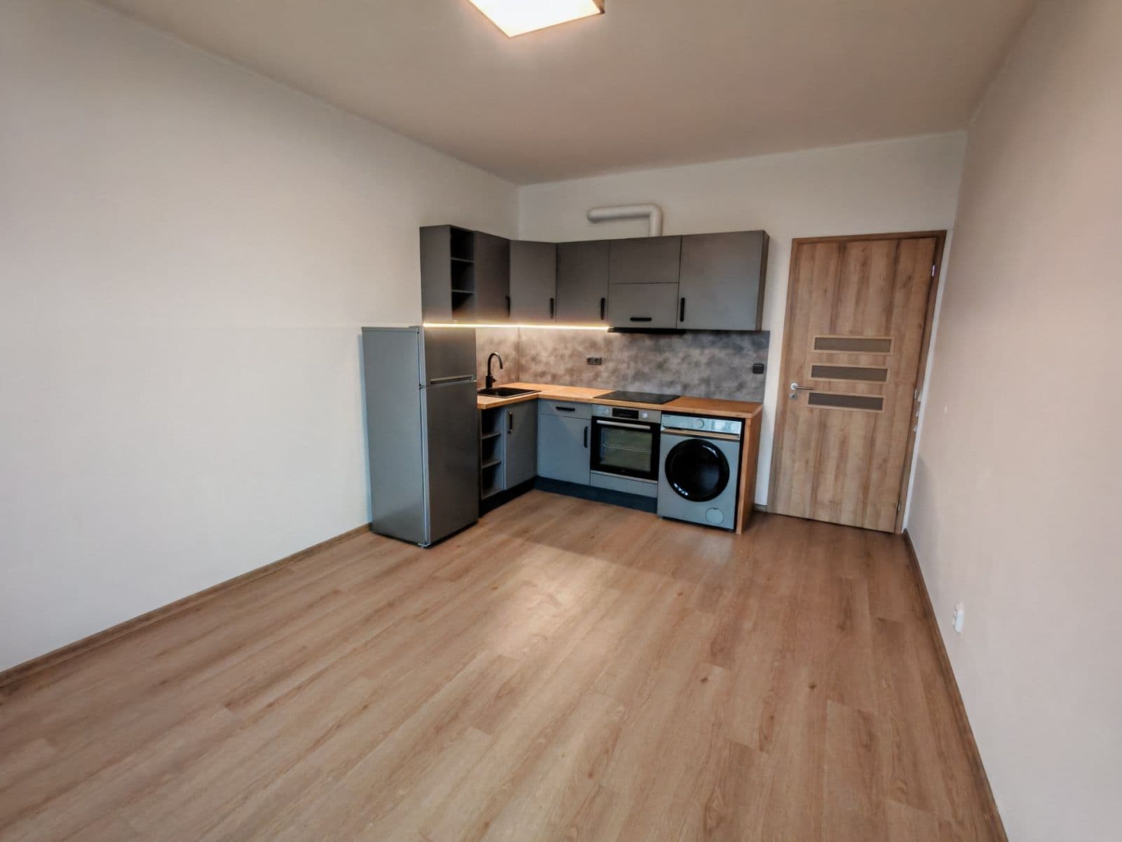 Prenájom bytu 1-izbový 25 m², Kralická, Praha, Praha Prenájom bytu 1-izbový 25 m², Kralická, Praha, Praha