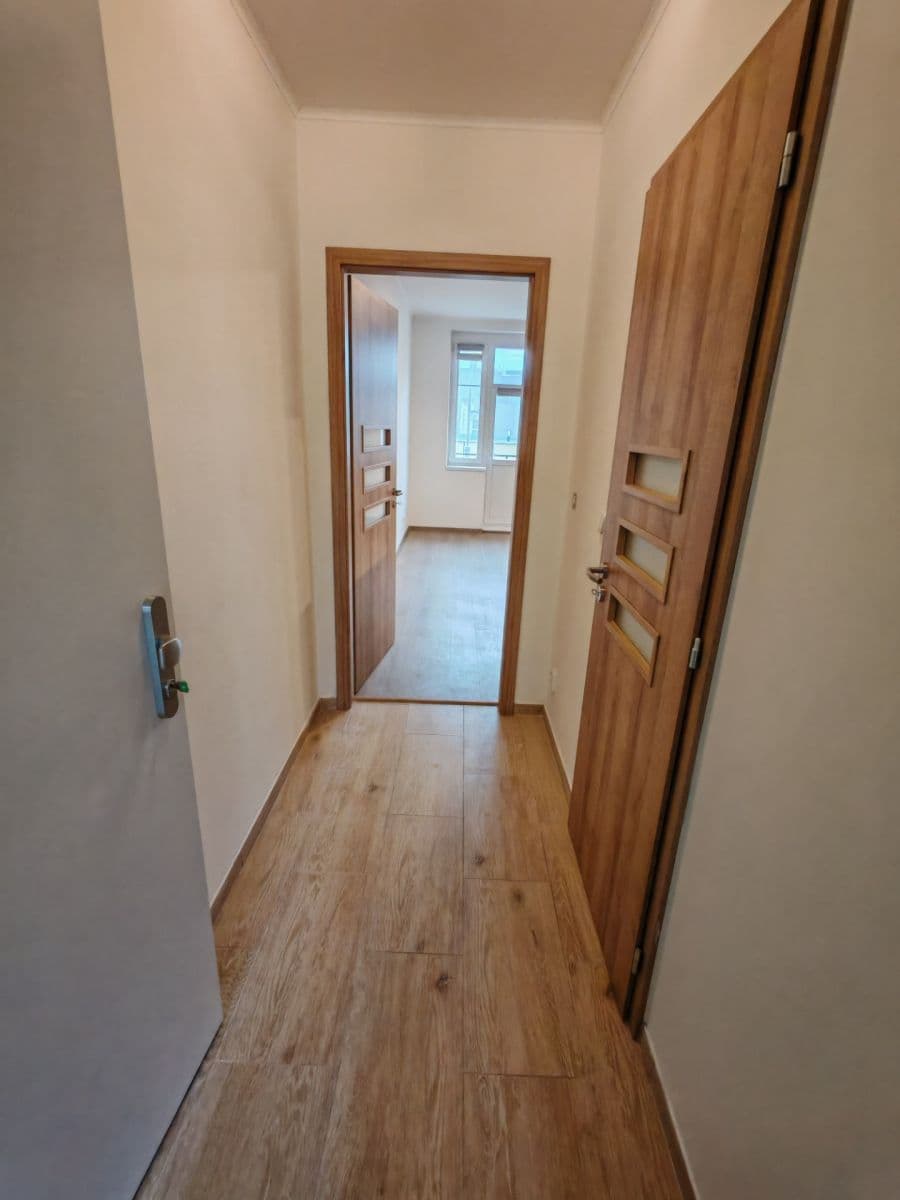 Prenájom bytu 1-izbový 25 m², Kralická, Praha, Praha Prenájom bytu 1-izbový 25 m², Kralická, Praha, Praha