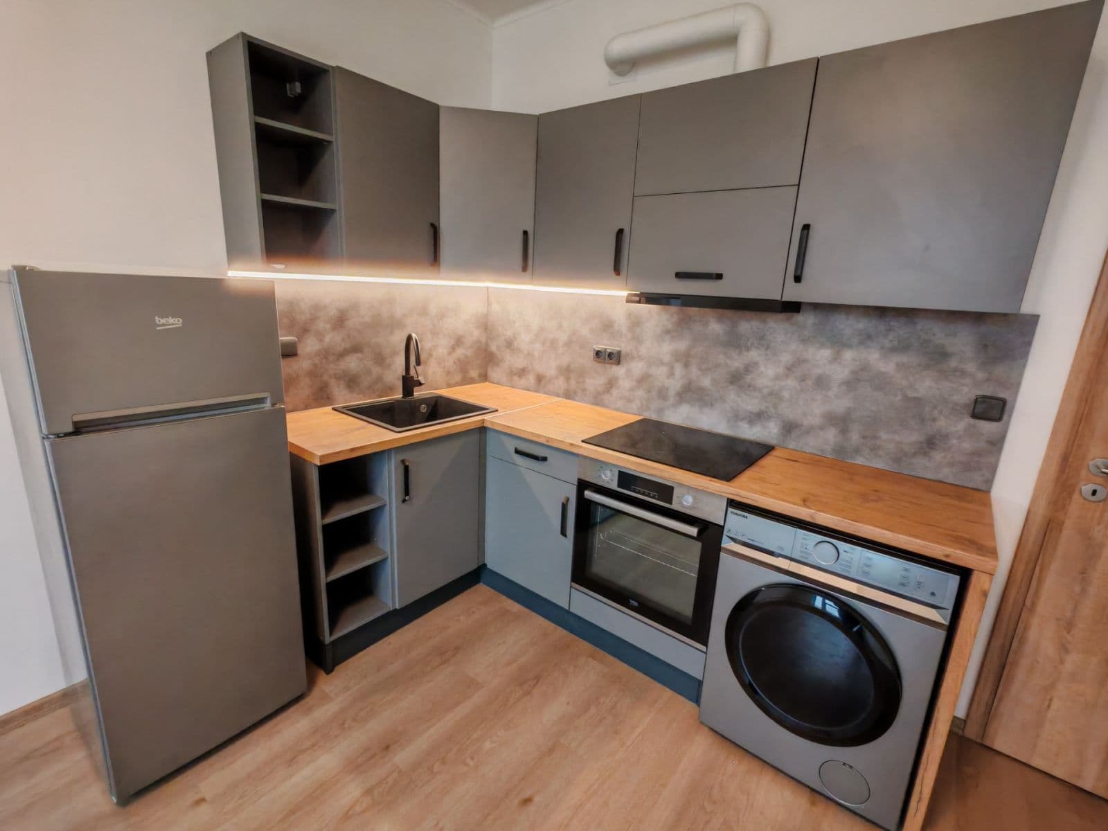 Prenájom bytu 1-izbový 25 m², Kralická, Praha, Praha Prenájom bytu 1-izbový 25 m², Kralická, Praha, Praha