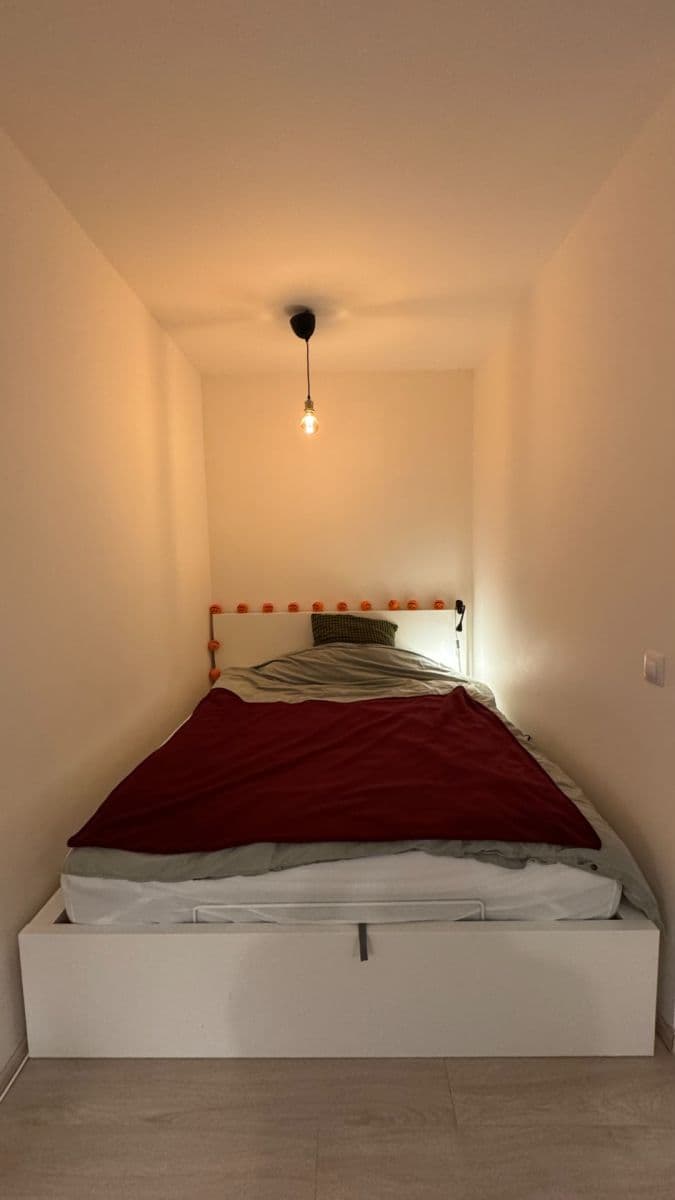 Prenájom bytu 1-izbový 37 m², Hartigova, Praha, Praha Prenájom bytu 1-izbový 37 m², Hartigova, Praha, Praha