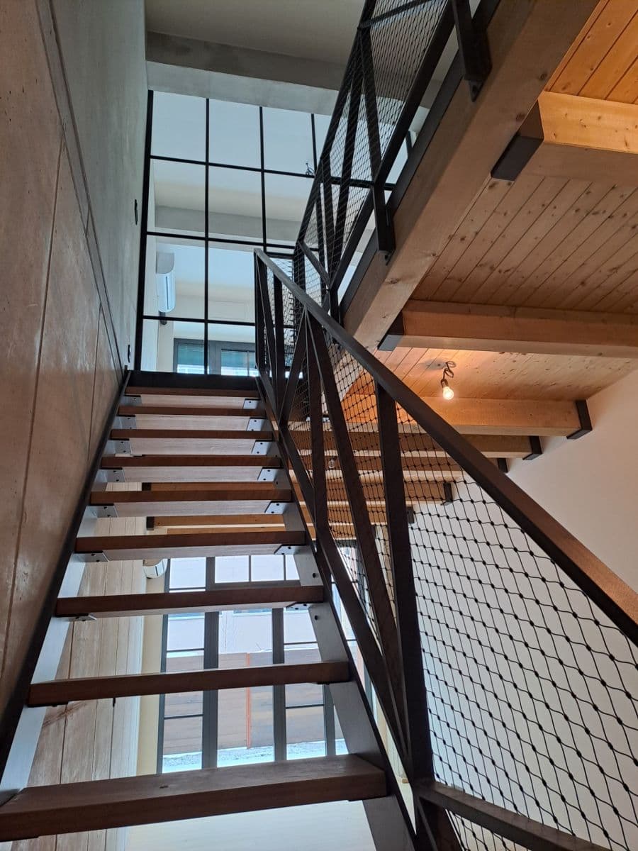 Prenájom bytu 3-izbový 66 m², Kolbenova, Praha, Praha Prenájom bytu 3-izbový 66 m², Kolbenova, Praha, Praha