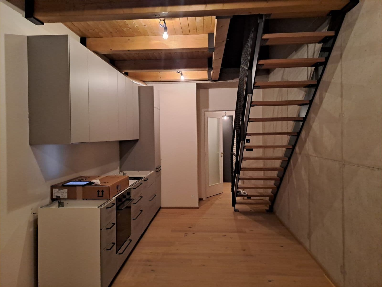 Prenájom bytu 3-izbový 66 m², Kolbenova, Praha, Praha Prenájom bytu 3-izbový 66 m², Kolbenova, Praha, Praha