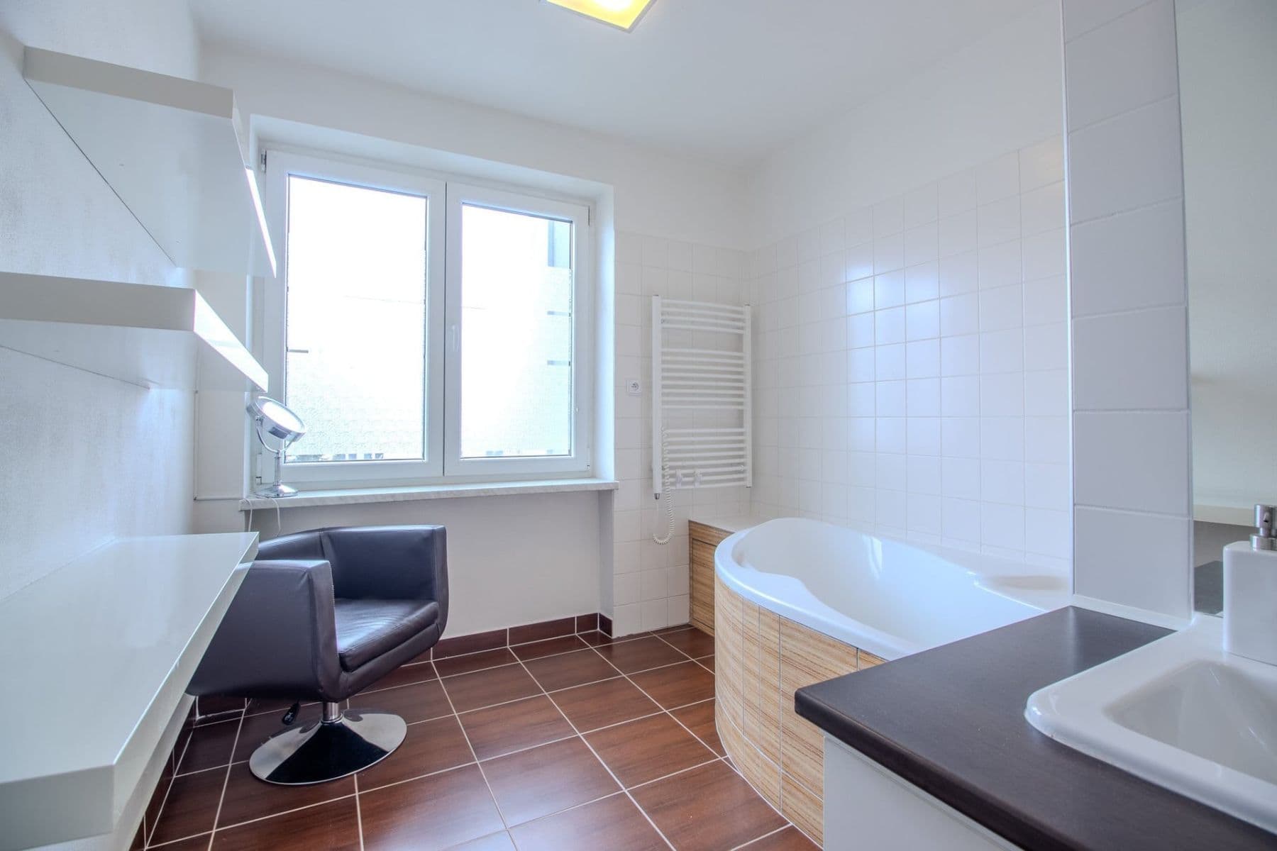 Prenájom bytu 3-izbový 73 m², Měchenická, Praha, Praha Prenájom bytu 3-izbový 73 m², Měchenická, Praha, Praha