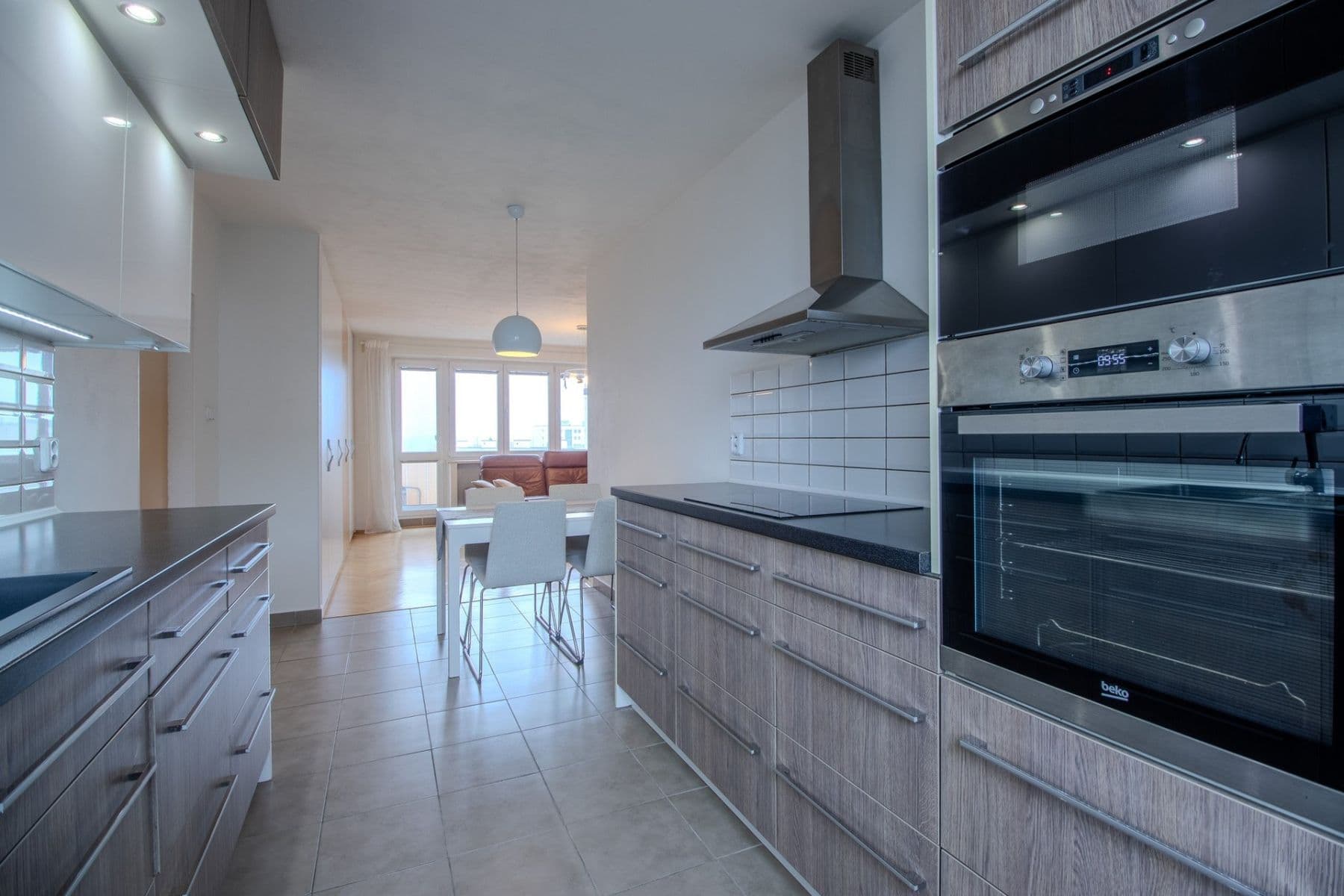 Prenájom bytu 3-izbový 73 m², Měchenická, Praha, Praha Prenájom bytu 3-izbový 73 m², Měchenická, Praha, Praha