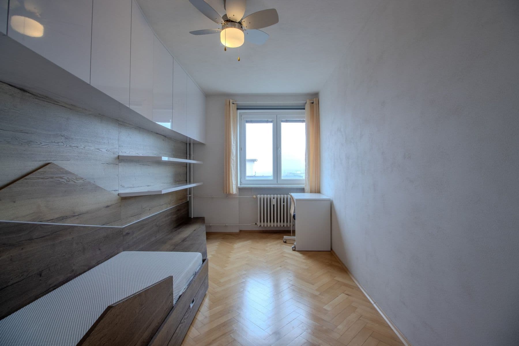 Prenájom bytu 3-izbový 73 m², Měchenická, Praha, Praha Prenájom bytu 3-izbový 73 m², Měchenická, Praha, Praha