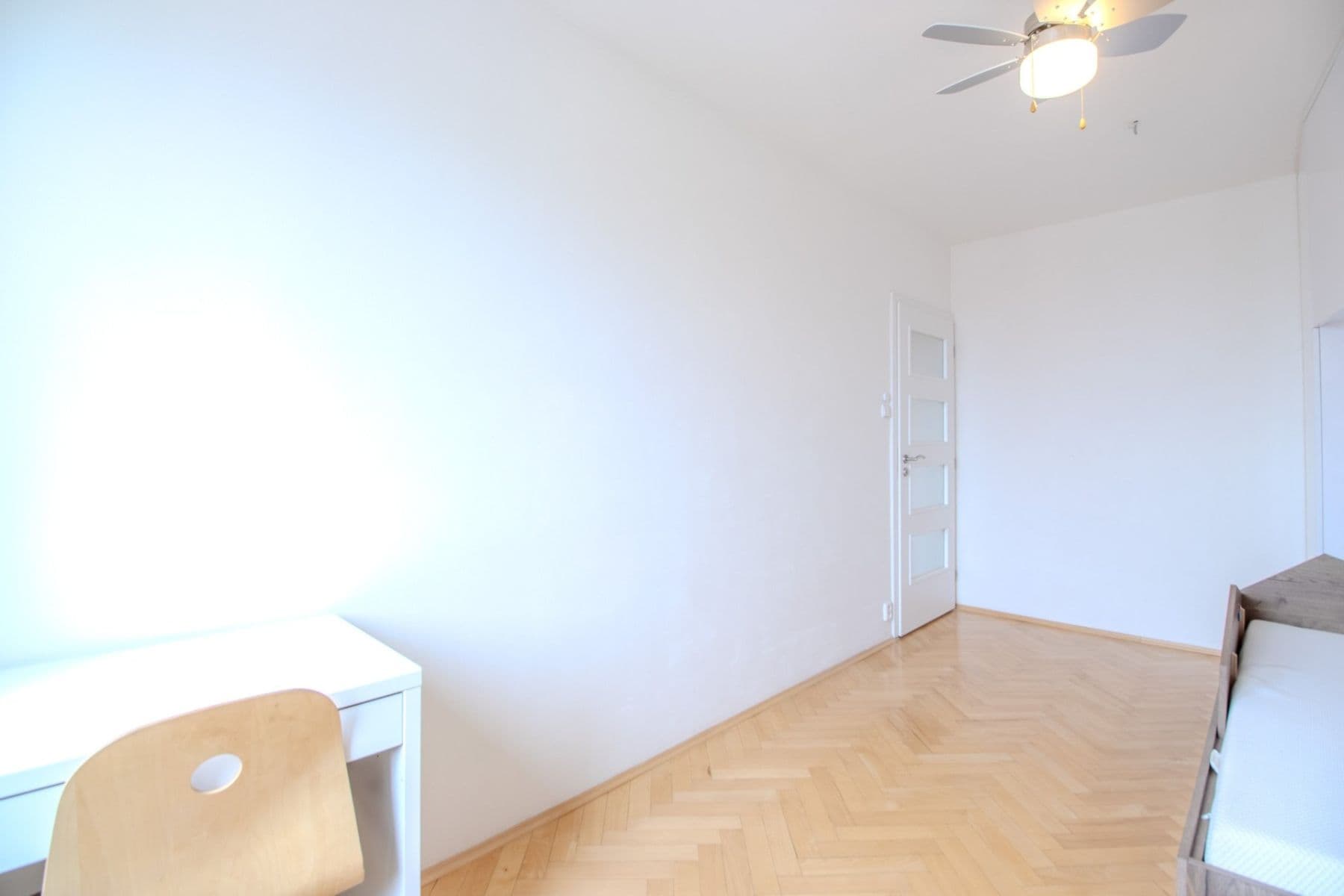 Prenájom bytu 3-izbový 73 m², Měchenická, Praha, Praha Prenájom bytu 3-izbový 73 m², Měchenická, Praha, Praha