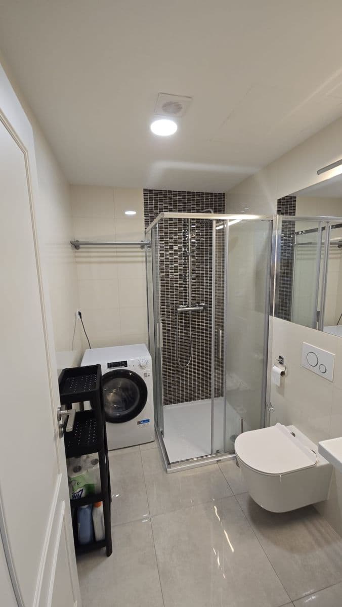 Prenájom bytu 32 m², Korunní, Praha, Praha Prenájom bytu 32 m², Korunní, Praha, Praha