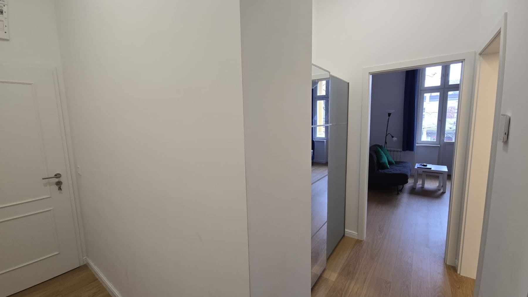 Prenájom bytu 32 m², Korunní, Praha, Praha Prenájom bytu 32 m², Korunní, Praha, Praha