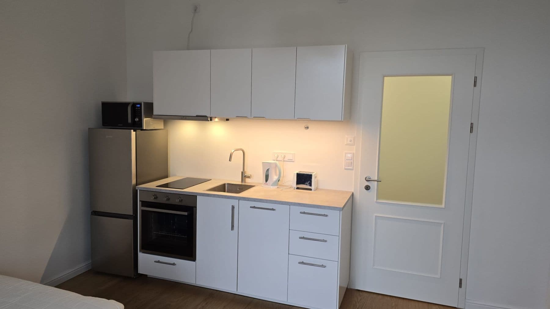 Prenájom bytu 32 m², Korunní, Praha, Praha Prenájom bytu 32 m², Korunní, Praha, Praha