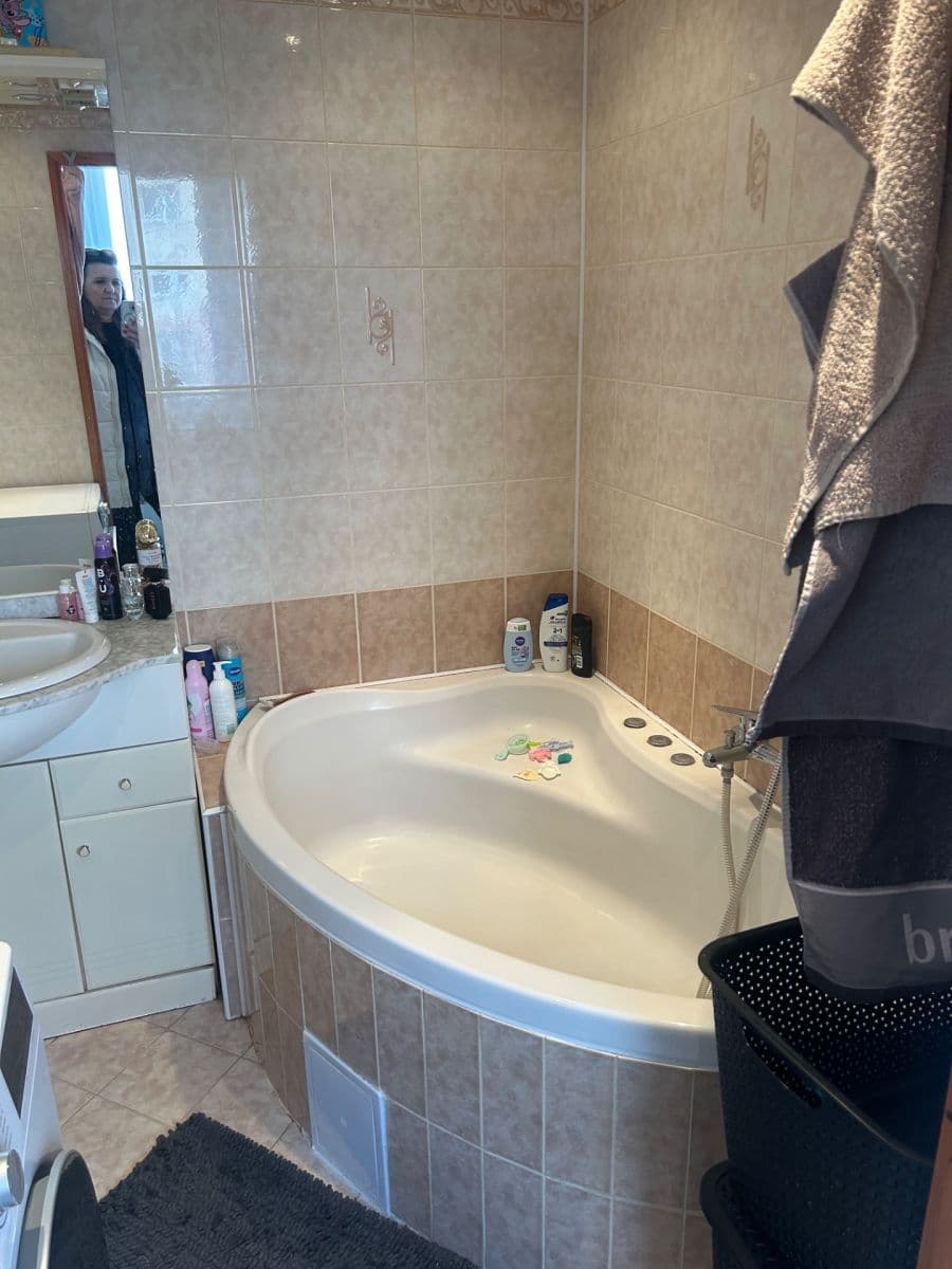 Predaj bytu 2-izbový 61 m², Truhlářova, Ústí nad Labem, Ústecký kraj Predaj bytu 2-izbový 61 m², Truhlářova, Ústí nad Labem, Ústecký kraj