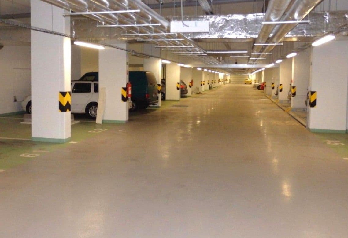 Prenájom garáže 14 m², Modrého, Praha, Praha Prenájom garáže 14 m², Modrého, Praha, Praha