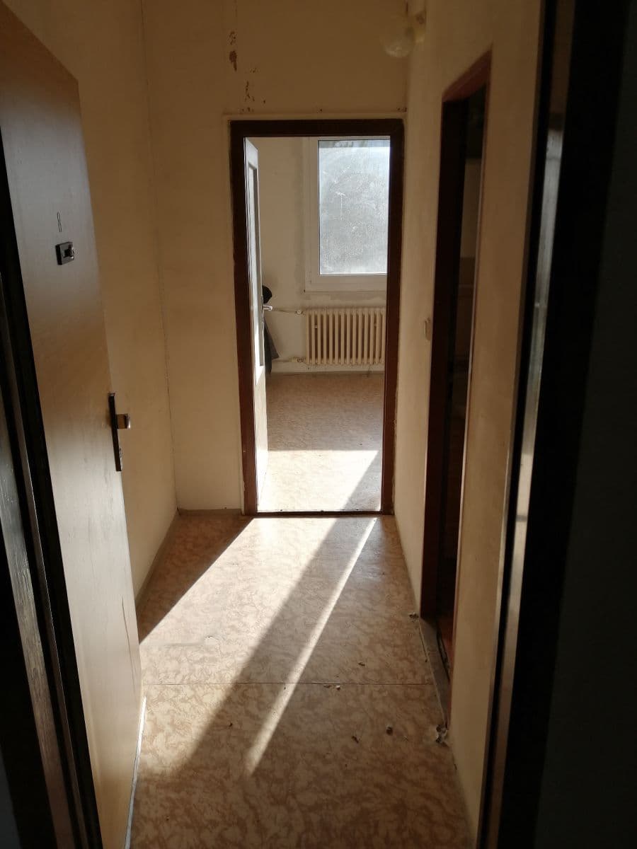 Predaj bytu 1-izbový 35 m², Na Výsluní, Neratovice, Středočeský kraj Predaj bytu 1-izbový 35 m², Na Výsluní, Neratovice, Středočeský kraj