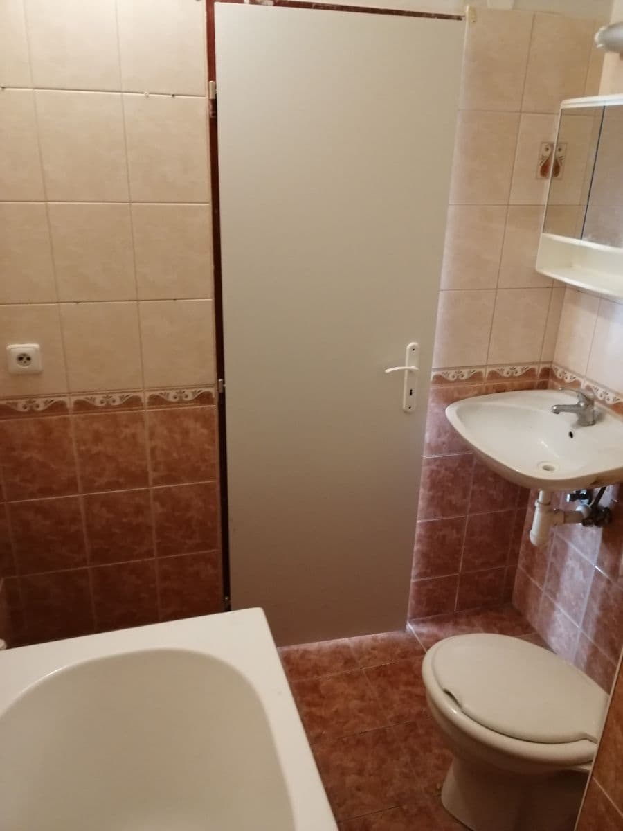 Predaj bytu 1-izbový 35 m², Na Výsluní, Neratovice, Středočeský kraj Predaj bytu 1-izbový 35 m², Na Výsluní, Neratovice, Středočeský kraj