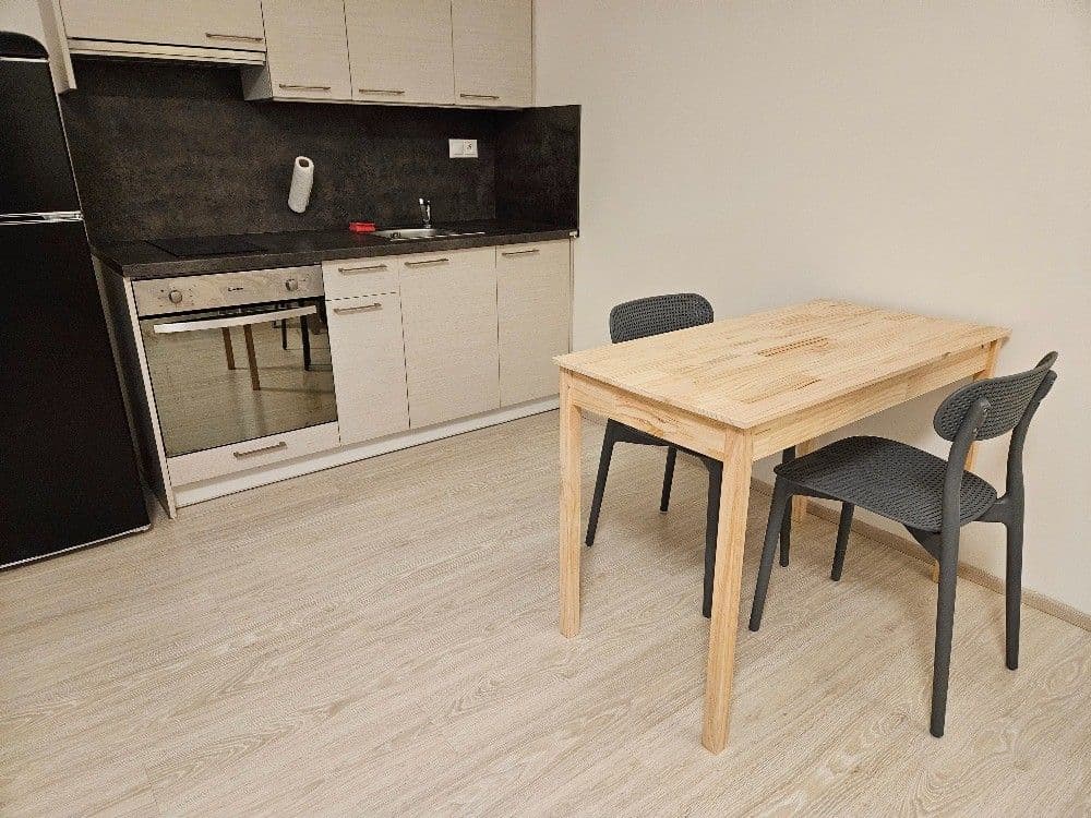 Prenájom bytu 1-izbový 36 m², Edvarda Beneše, Olomouc, Olomoucký kraj Prenájom bytu 1-izbový 36 m², Edvarda Beneše, Olomouc, Olomoucký kraj