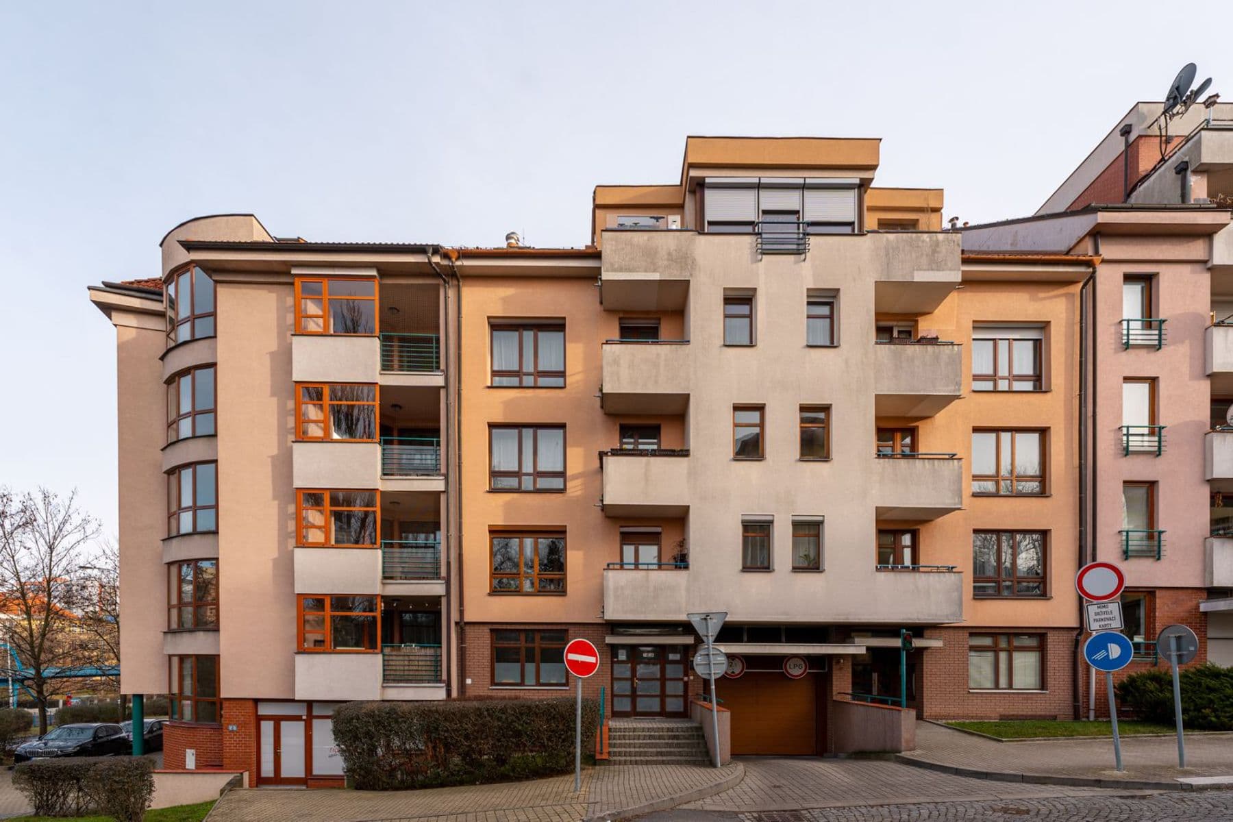 Predaj bytu 3-izbový 83 m², Břevnovská, Praha, Praha Predaj bytu 3-izbový 83 m², Břevnovská, Praha, Praha