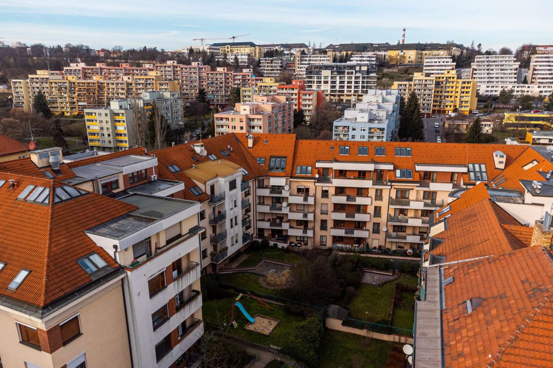 Predaj bytu 3-izbový 83 m², Břevnovská, Praha, Praha Predaj bytu 3-izbový 83 m², Břevnovská, Praha, Praha