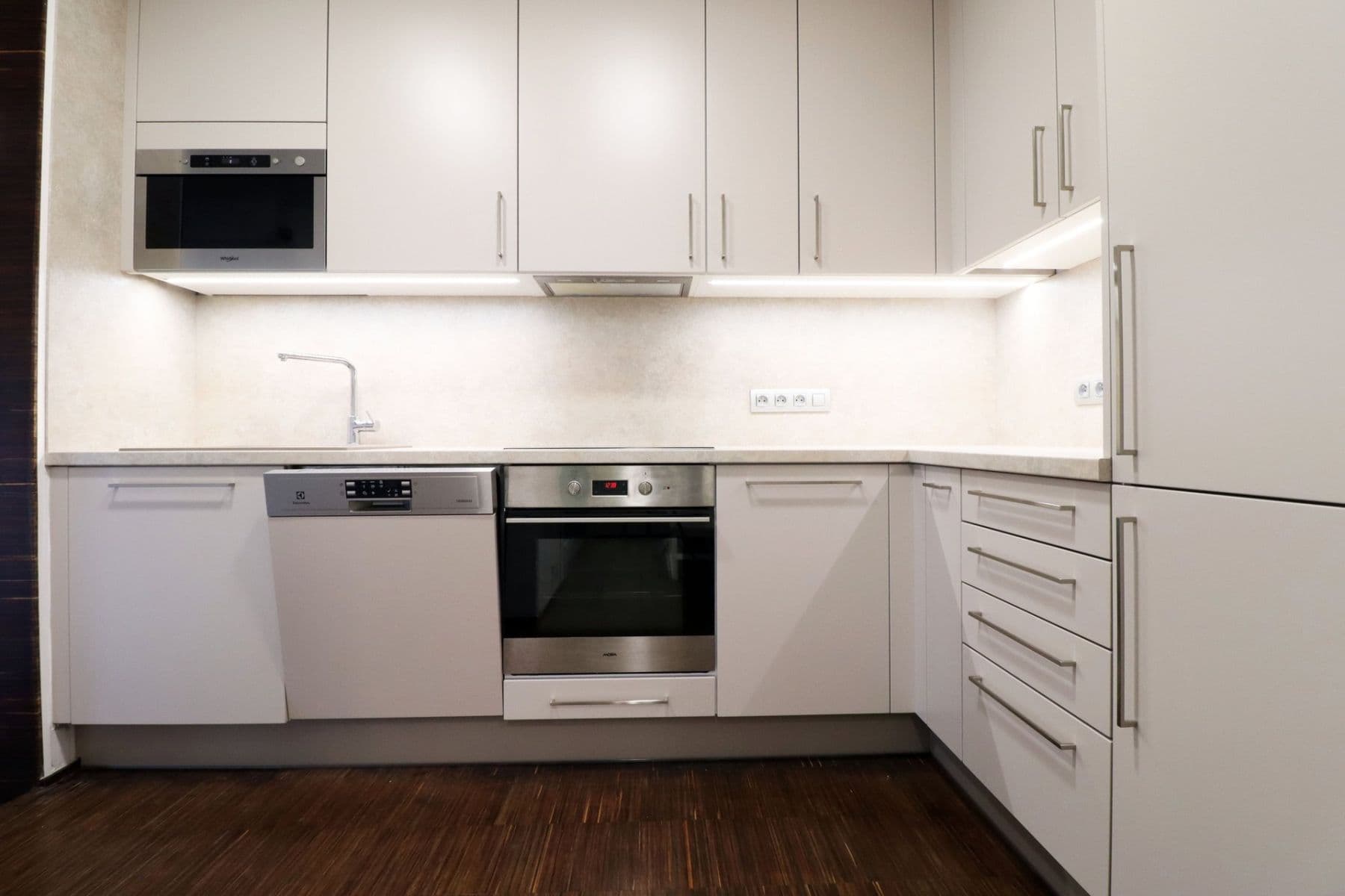 Prenájom bytu 1-izbový 50 m², Na Rokytce, Praha, Praha Prenájom bytu 1-izbový 50 m², Na Rokytce, Praha, Praha