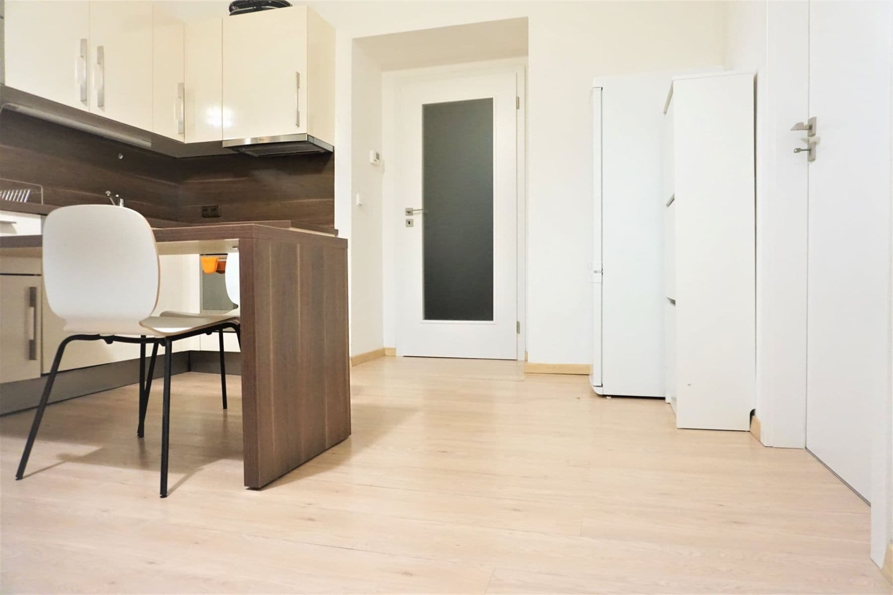 Prenájom bytu 3-izbový 55 m², náměstí Hrdinů, Praha, Praha Prenájom bytu 3-izbový 55 m², náměstí Hrdinů, Praha, Praha