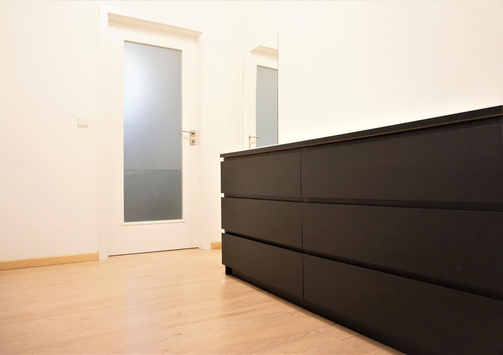 Prenájom bytu 3-izbový 55 m², náměstí Hrdinů, Praha, Praha Prenájom bytu 3-izbový 55 m², náměstí Hrdinů, Praha, Praha