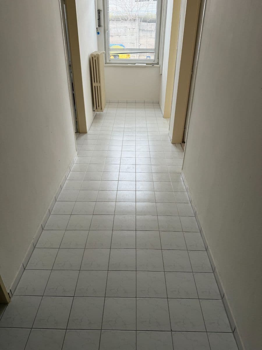 Prenájom nebytového priestoru 127 m², U Vlečky, Ústí nad Labem, Ústecký kraj Prenájom nebytového priestoru 127 m², U Vlečky, Ústí nad Labem, Ústecký kraj