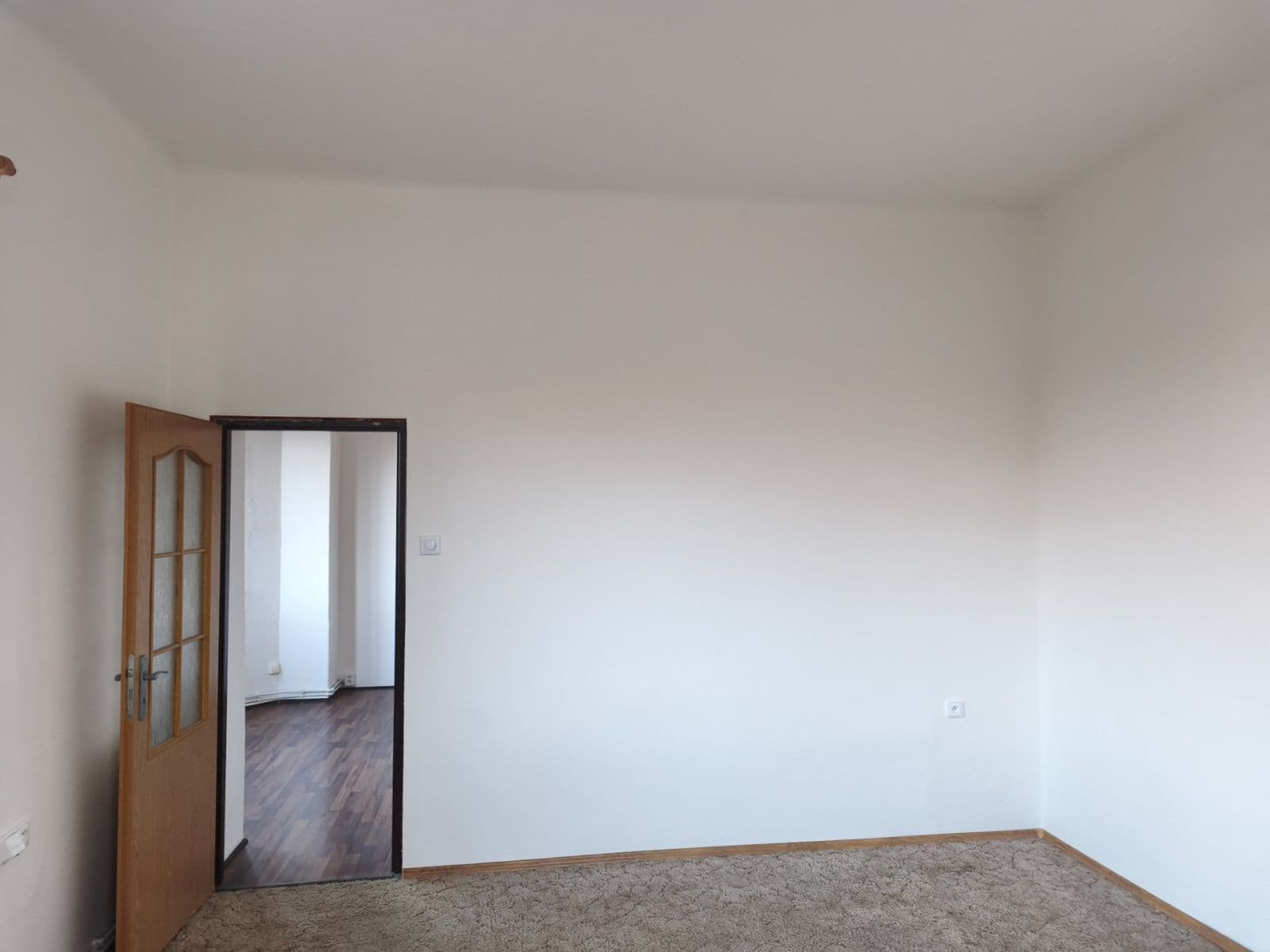 Prenájom bytu 3-izbový 120 m², Vraňany, Středočeský kraj Prenájom bytu 3-izbový 120 m², Vraňany, Středočeský kraj