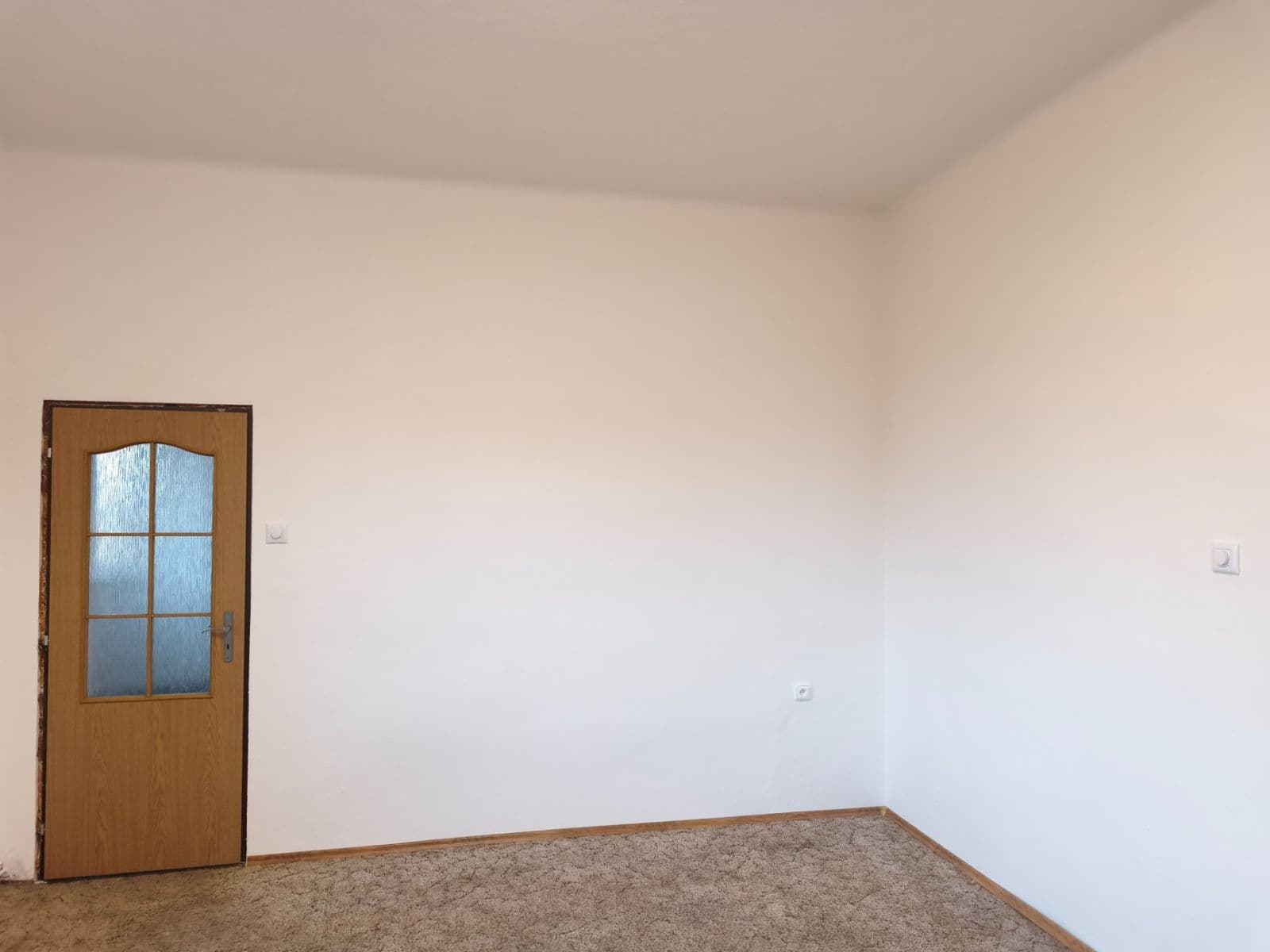 Prenájom bytu 3-izbový 120 m², Vraňany, Středočeský kraj Prenájom bytu 3-izbový 120 m², Vraňany, Středočeský kraj