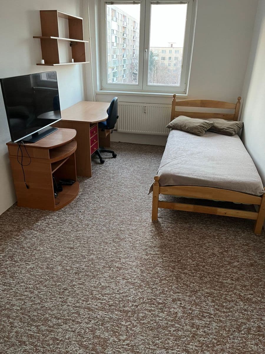 Prenájom bytu 3-izbový 54 m², Hlavní, Praha, Praha Prenájom bytu 3-izbový 54 m², Hlavní, Praha, Praha