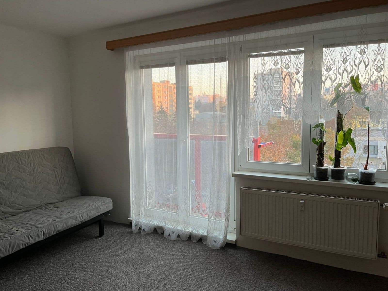 Prenájom bytu 3-izbový 54 m², Hlavní, Praha, Praha Prenájom bytu 3-izbový 54 m², Hlavní, Praha, Praha