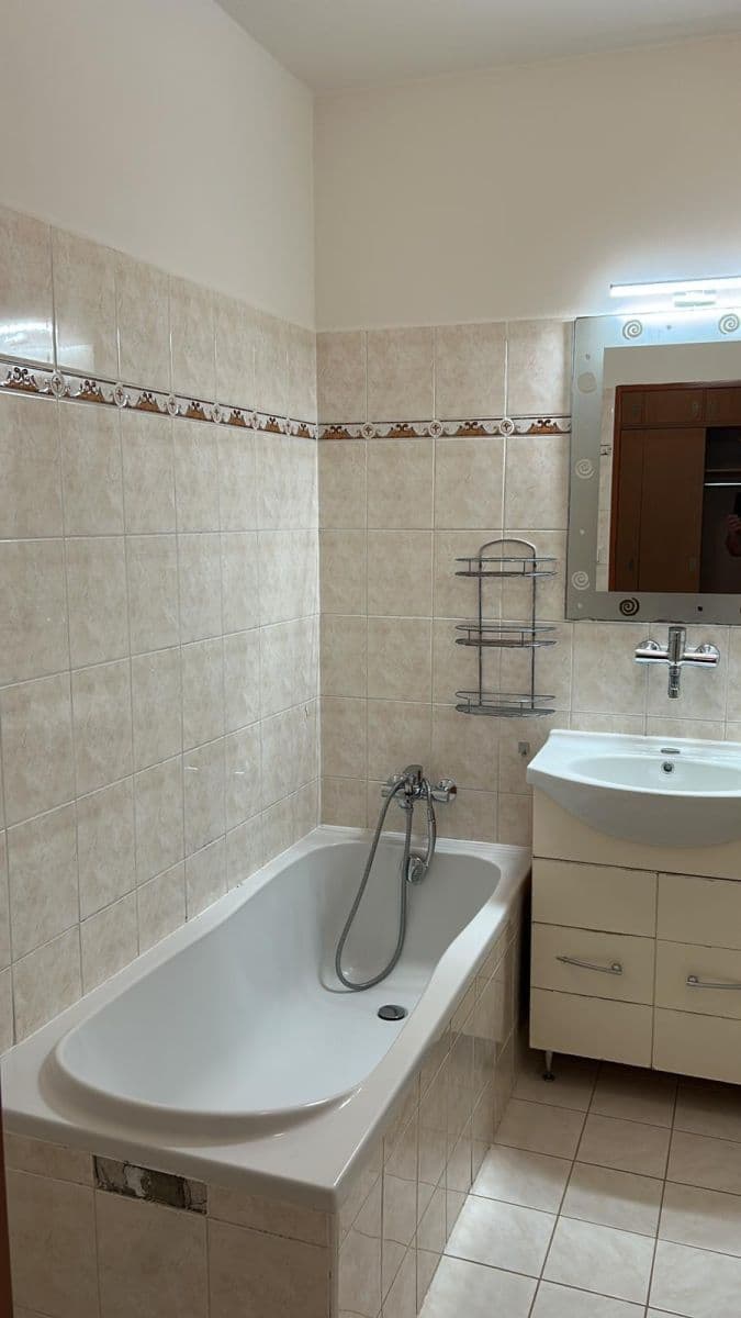 Prenájom bytu 1-izbový 28 m², J. Haška, Letovice, Jihomoravský kraj Prenájom bytu 1-izbový 28 m², J. Haška, Letovice, Jihomoravský kraj