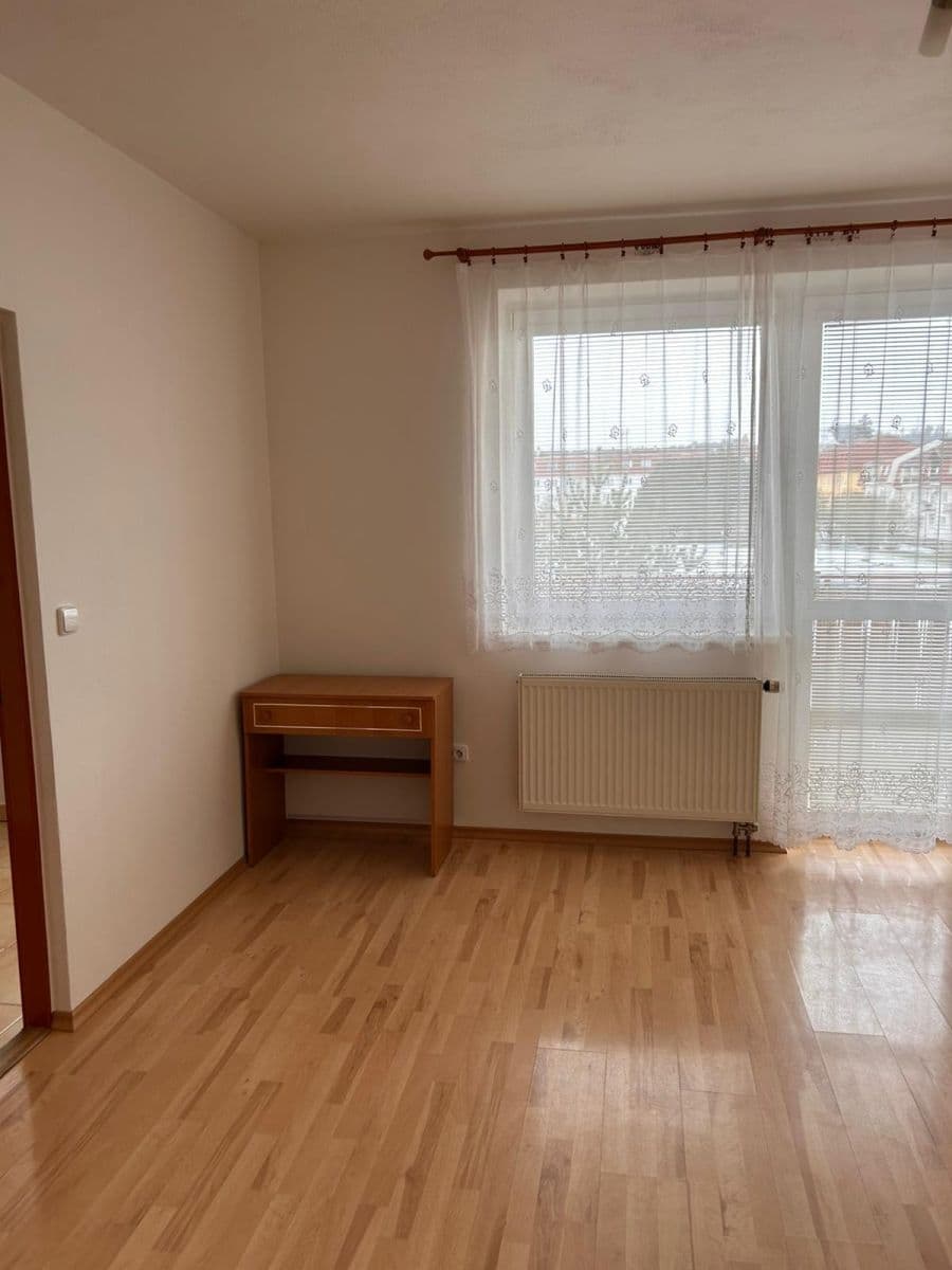 Prenájom bytu 1-izbový 28 m², J. Haška, Letovice, Jihomoravský kraj Prenájom bytu 1-izbový 28 m², J. Haška, Letovice, Jihomoravský kraj