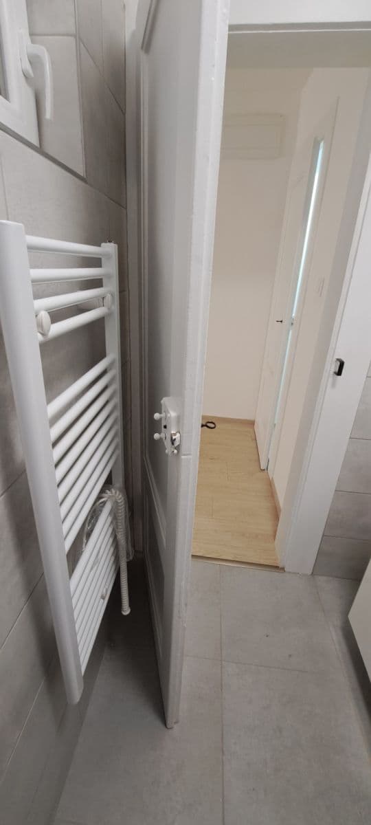 Prenájom bytu 1-izbový 50 m², Na Jíkalce, Plzeň, Plzeňský kraj Prenájom bytu 1-izbový 50 m², Na Jíkalce, Plzeň, Plzeňský kraj