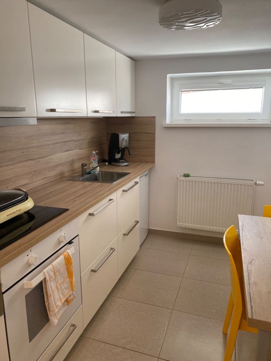 Prenájom bytu 2-izbový 56 m², H. Malířové, České Budějovice, Jihočeský kraj Prenájom bytu 2-izbový 56 m², H. Malířové, České Budějovice, Jihočeský kraj