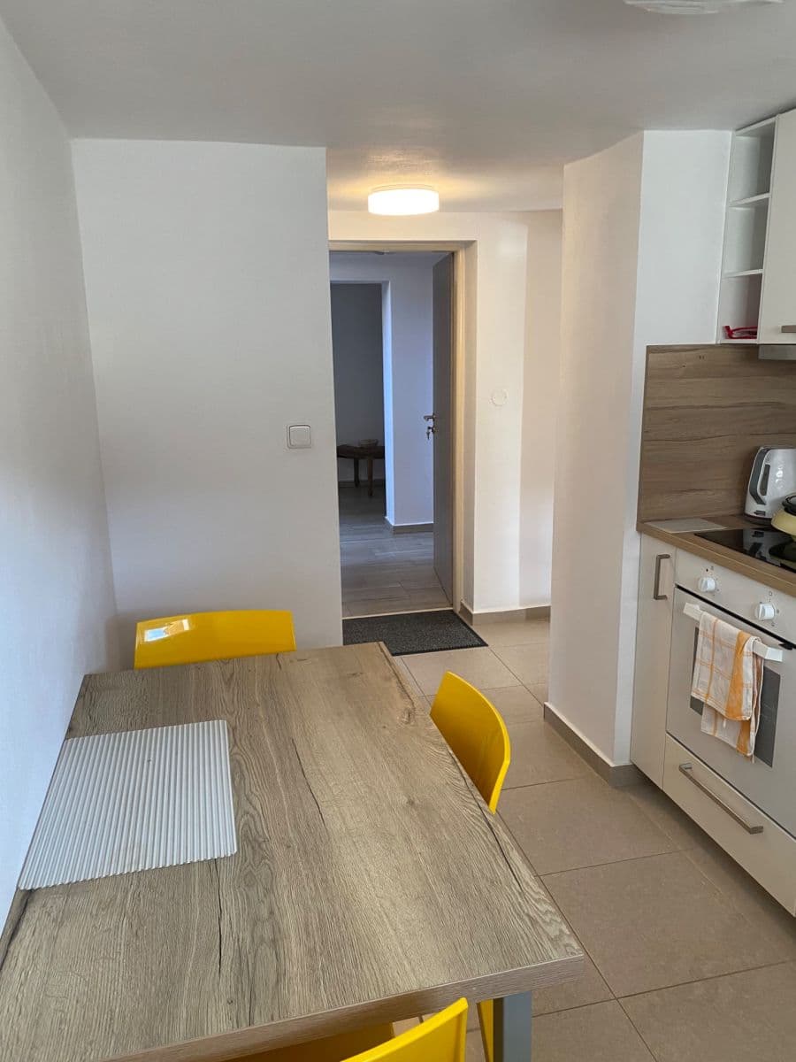 Prenájom bytu 2-izbový 56 m², H. Malířové, České Budějovice, Jihočeský kraj Prenájom bytu 2-izbový 56 m², H. Malířové, České Budějovice, Jihočeský kraj