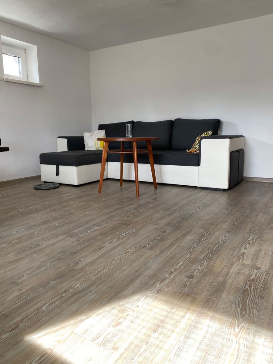 Prenájom bytu 2-izbový 56 m², H. Malířové, České Budějovice, Jihočeský kraj Prenájom bytu 2-izbový 56 m², H. Malířové, České Budějovice, Jihočeský kraj