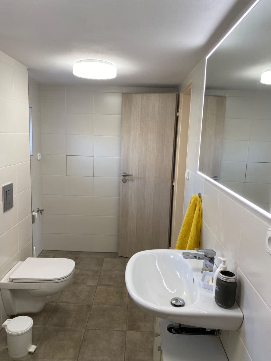 Prenájom bytu 2-izbový 56 m², H. Malířové, České Budějovice, Jihočeský kraj Prenájom bytu 2-izbový 56 m², H. Malířové, České Budějovice, Jihočeský kraj