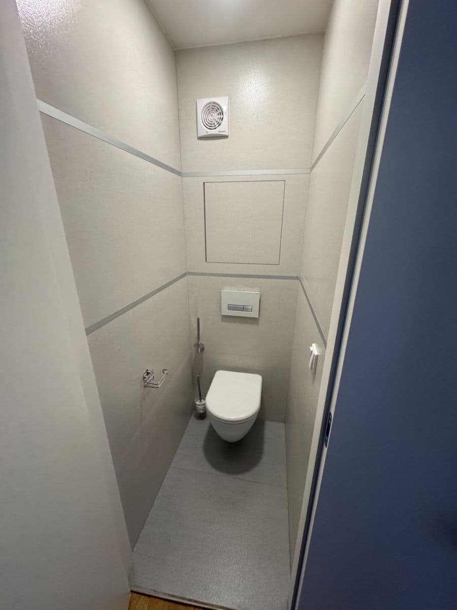 Prenájom bytu 3-izbový 75 m², Horní, Úžice, Středočeský kraj Prenájom bytu 3-izbový 75 m², Horní, Úžice, Středočeský kraj