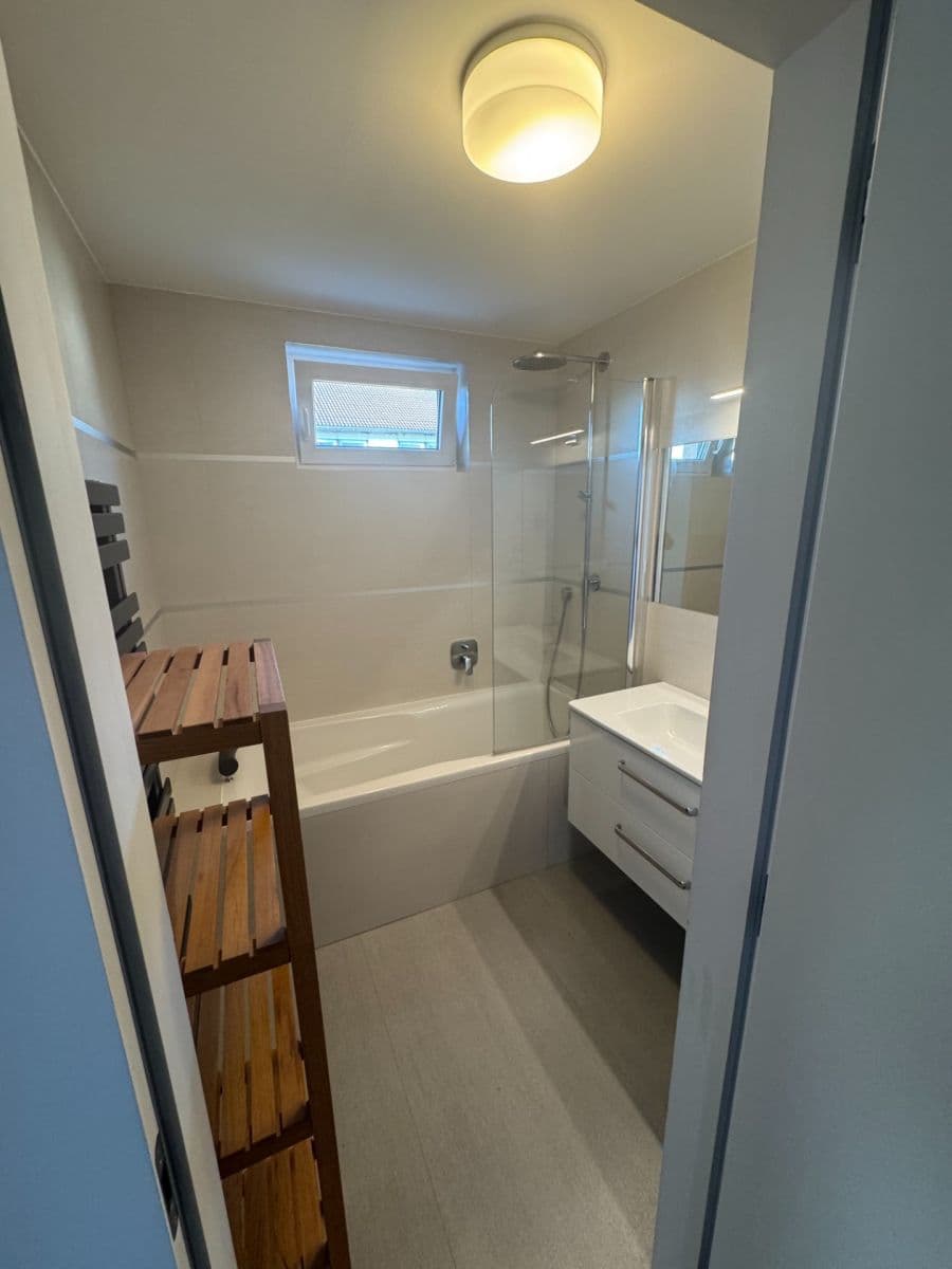 Prenájom bytu 3-izbový 75 m², Horní, Úžice, Středočeský kraj Prenájom bytu 3-izbový 75 m², Horní, Úžice, Středočeský kraj