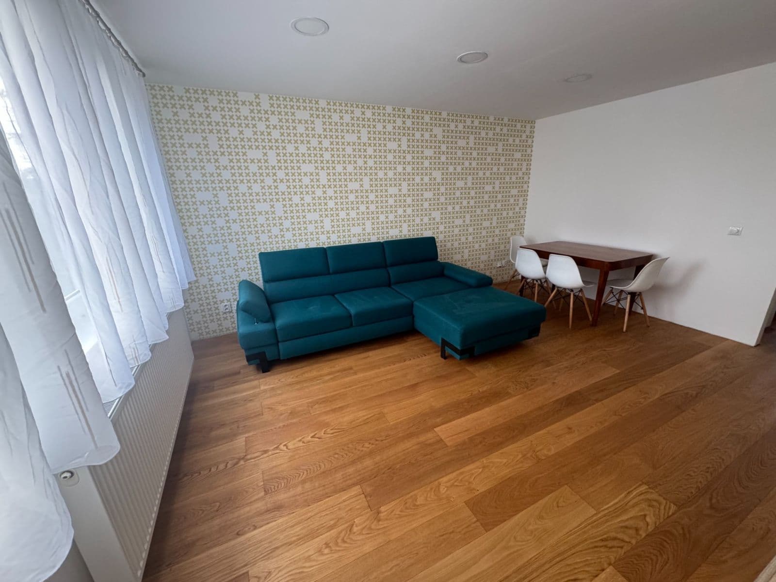 Prenájom bytu 3-izbový 75 m², Horní, Úžice, Středočeský kraj Prenájom bytu 3-izbový 75 m², Horní, Úžice, Středočeský kraj