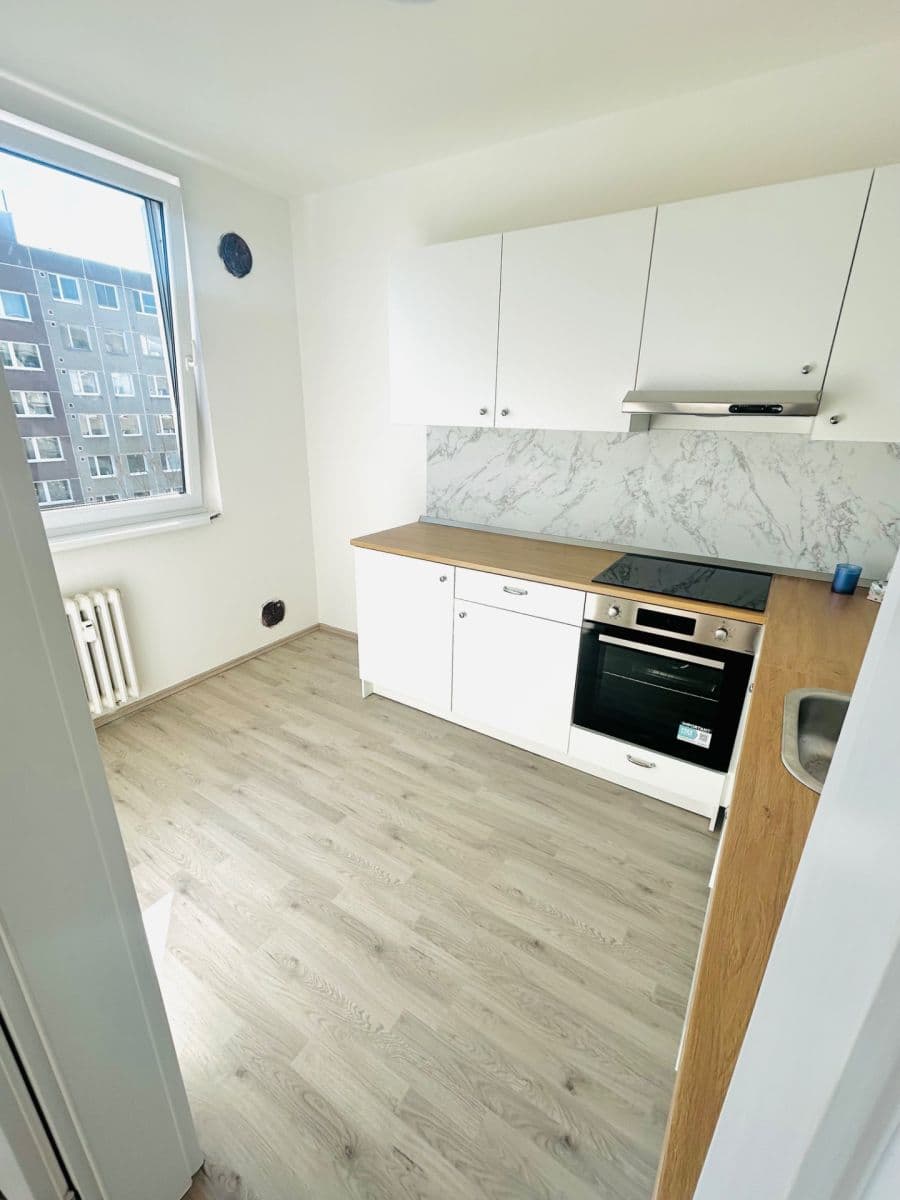 Prenájom bytu 2-izbový 46 m², Pražského, Praha, Praha Prenájom bytu 2-izbový 46 m², Pražského, Praha, Praha