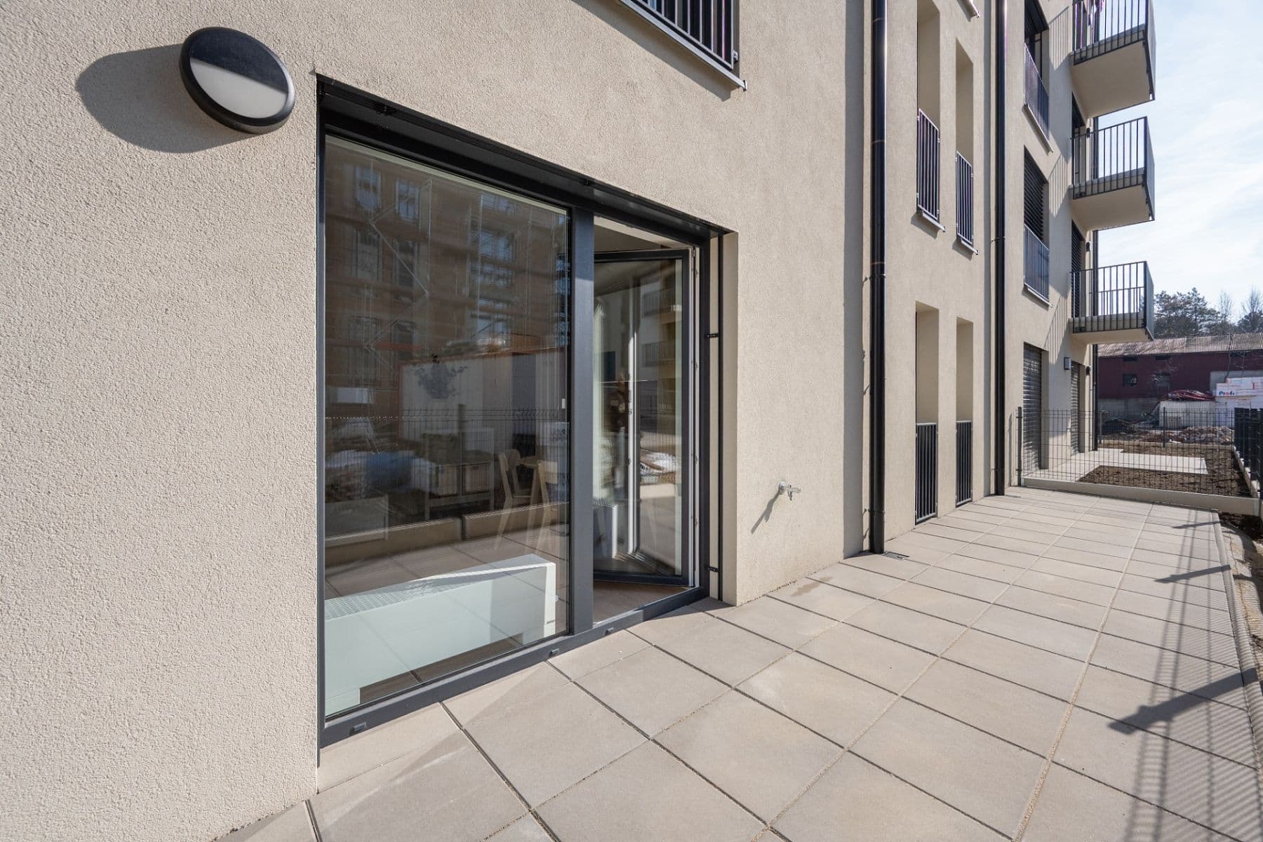 Prenájom bytu 1-izbový 30 m², U Kasáren, Pohořelice, Jihomoravský kraj Prenájom bytu 1-izbový 30 m², U Kasáren, Pohořelice, Jihomoravský kraj