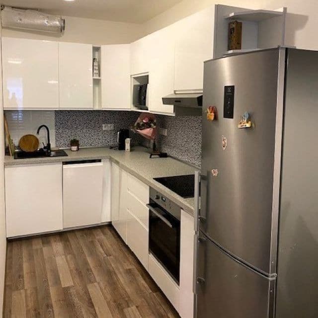 Prenájom bytu 2-izbový 63 m², Zvěřinova, Praha, Praha Prenájom bytu 2-izbový 63 m², Zvěřinova, Praha, Praha