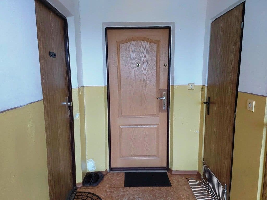 Prenájom bytu 2-izbový 42 m², Sídliště pionýrů, Úštěk, Ústecký kraj Prenájom bytu 2-izbový 42 m², Sídliště pionýrů, Úštěk, Ústecký kraj