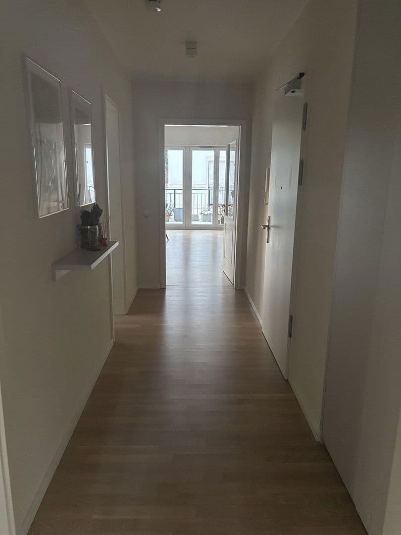 Prenájom bytu 3-izbový 85 m², Rissener Landstrasse 197, Hamburg, Hamburg Prenájom bytu 3-izbový 85 m², Rissener Landstrasse 197, Hamburg, Hamburg