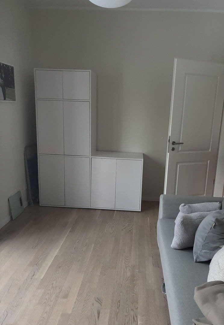 Prenájom bytu 3-izbový 85 m², Rissener Landstrasse 197, Hamburg, Hamburg Prenájom bytu 3-izbový 85 m², Rissener Landstrasse 197, Hamburg, Hamburg